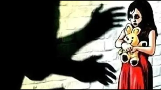 पोक्सो अधिनियम : बच्ची के साथ दुष्कर्म के आरोपी 17 साल के नाबालिग को 20 साल की कारावास