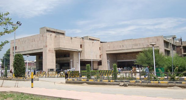 POCSO: Delay in recording the statement of the victim does not deter the accused from being released on bail- J & K and Ladakh High Court